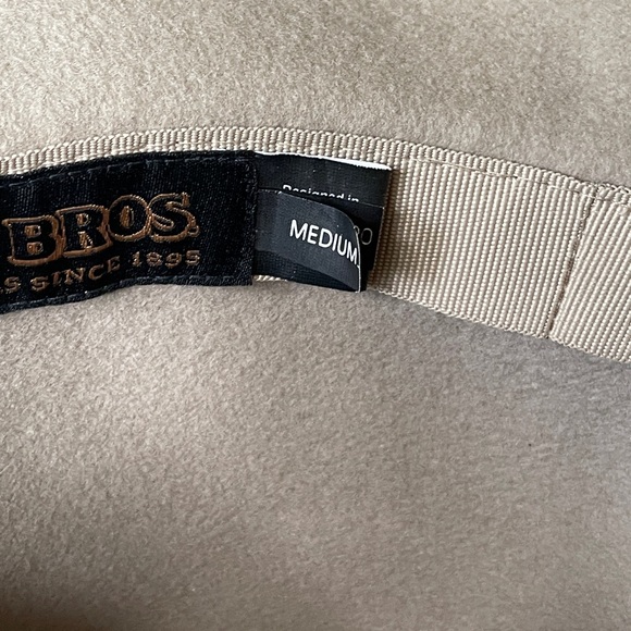 Goorin Bros. Light Tan Felted Wool Ladies Hat, Leather Band, Medium - Picture 7 of 12